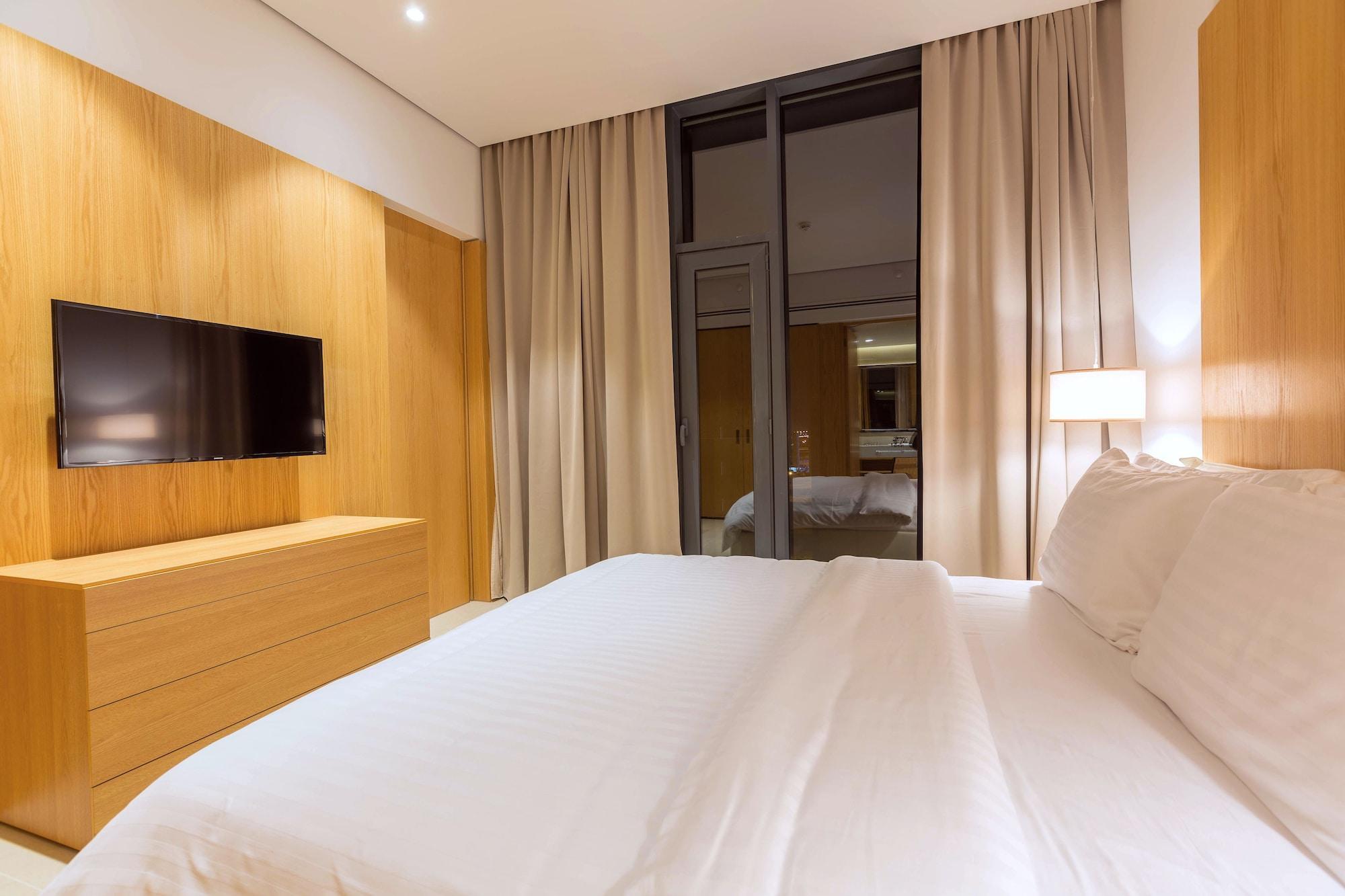 Delta Hotel Apartments Kuwait City Exterior photo A bedroom at the hotel