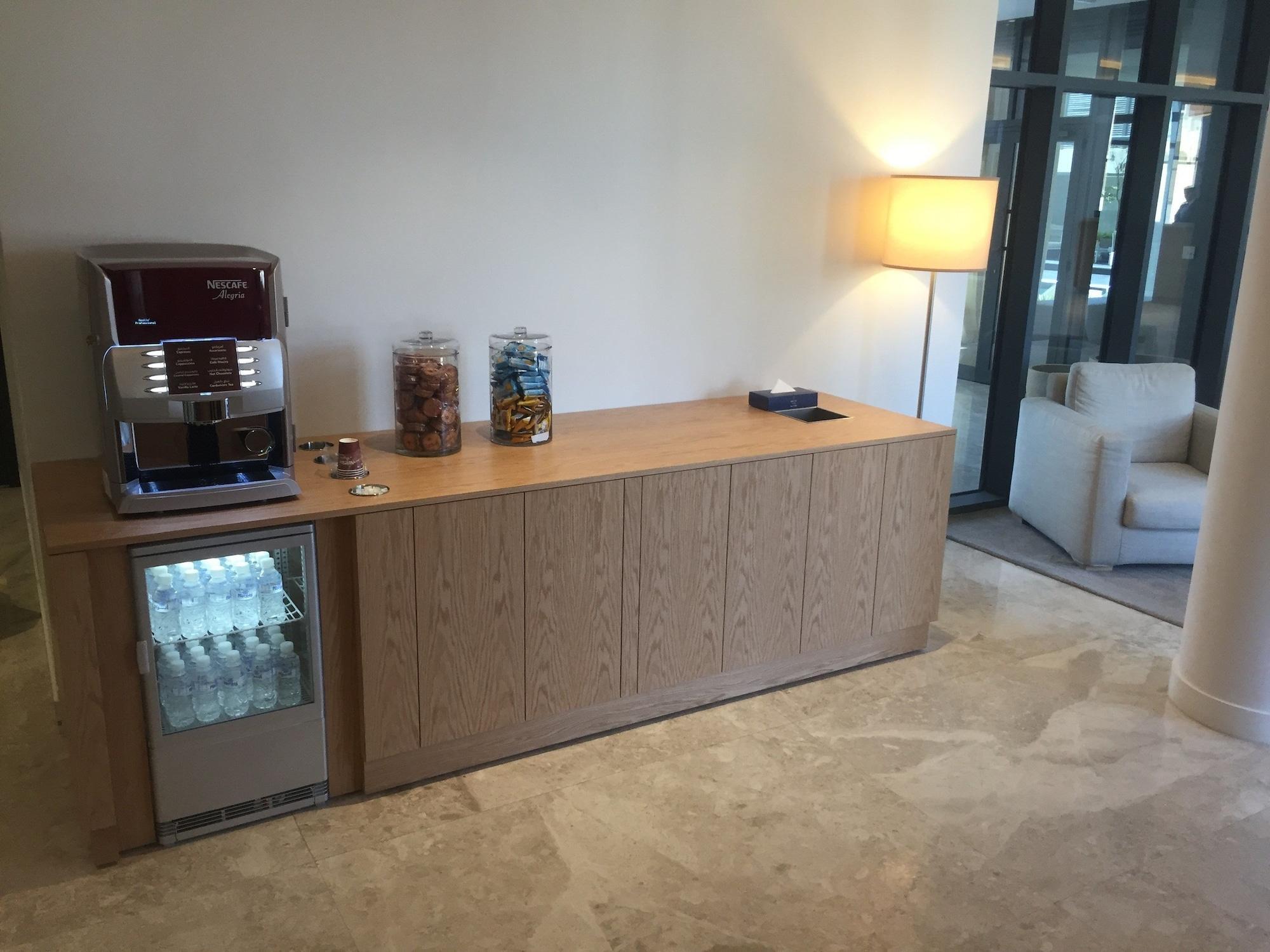 Delta Hotel Apartments Kuwait City Exterior photo A coffee station in a hotel