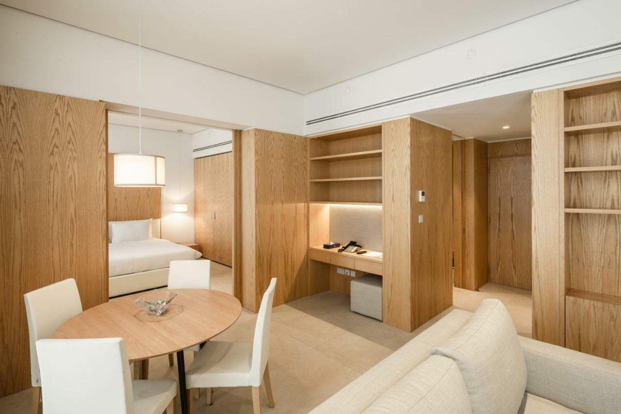 Delta Hotel Apartments Kuwait City Exterior photo A suite at The Park